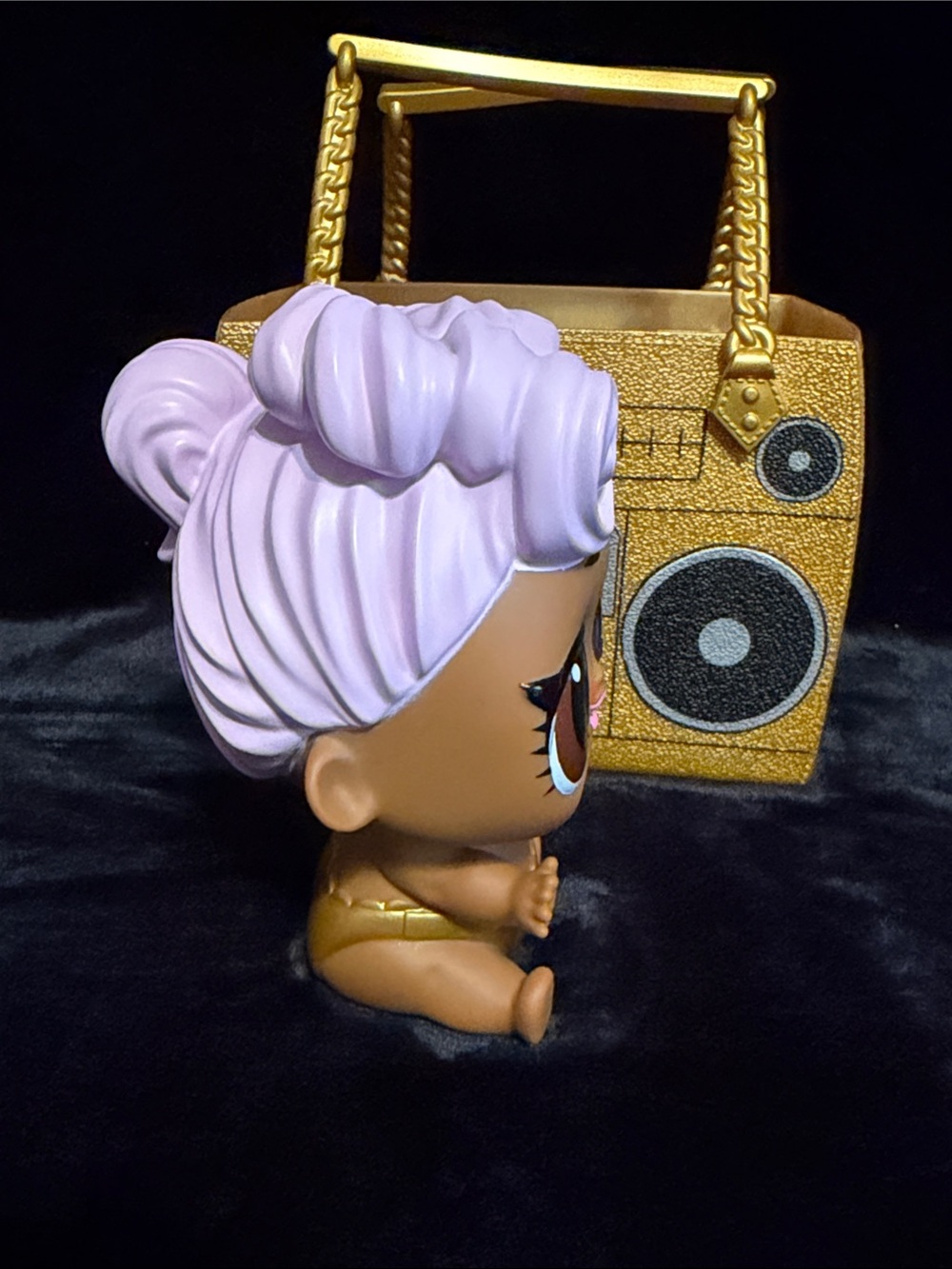 L.O.L. Surprise! Ooh La La
Baby Surprise Lil DJ Doll with Bag & Accessories - Picture 10 of 14